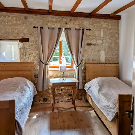 Belle, Piscine Privee, Vue Sur La Campagne