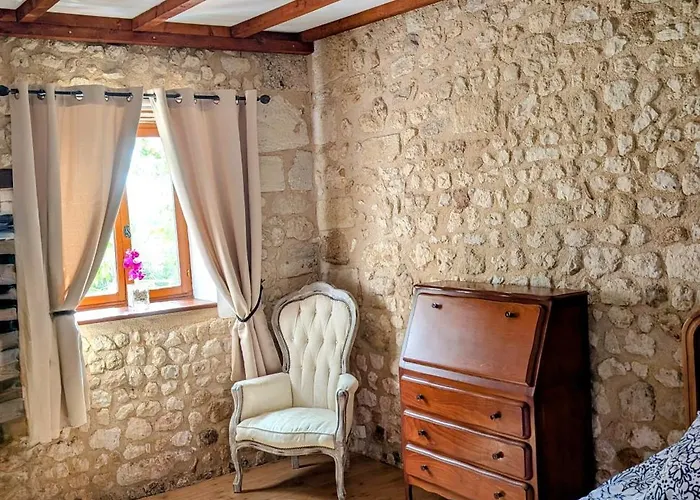 בית נופש Belle, Piscine Privee, Vue Sur La Campagne *